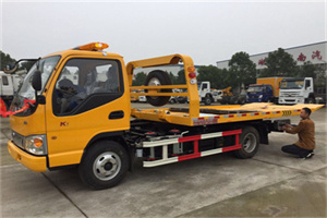 呼和浩特哪里有拖车服务